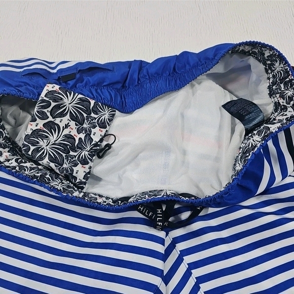Tommy Hilfiger Maillot Swim Trunks Board Shorts Mens XL Blue/White Striped - Picture 5 of 7